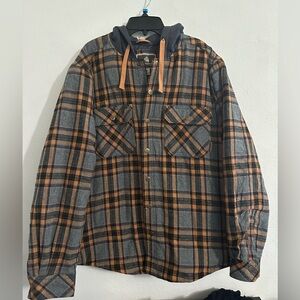 Legendary outfitters men’s size‎ medium flannel jacket with inside coat lining